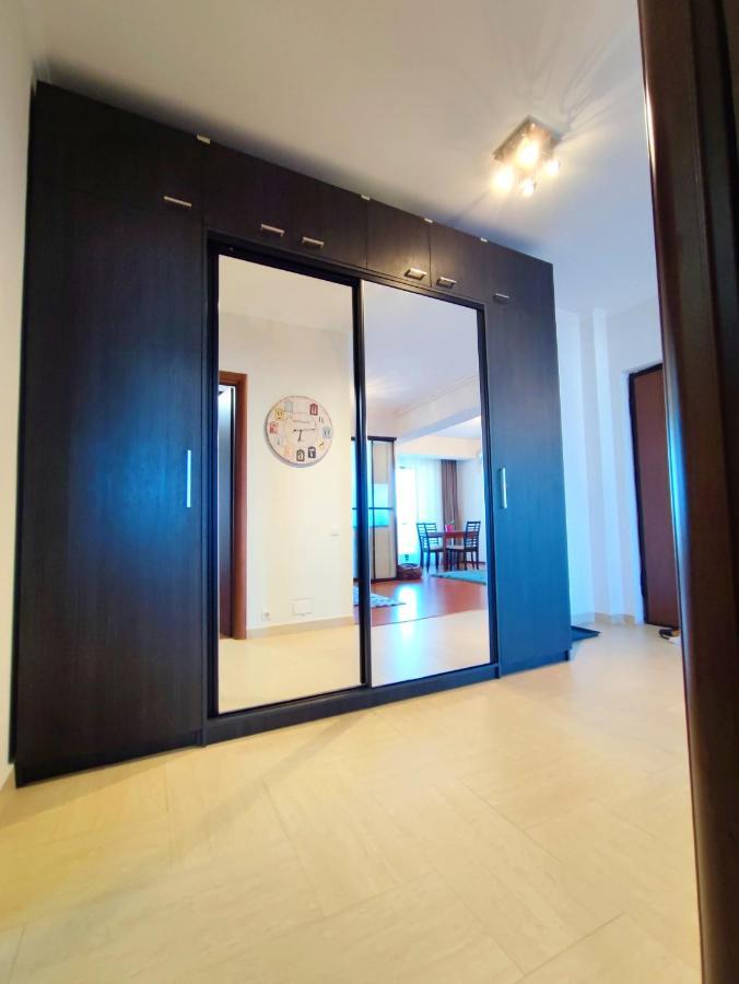 Aria Premium Apartment Бухарест Экстерьер фото